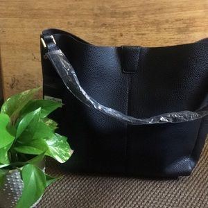 Acess New black purses